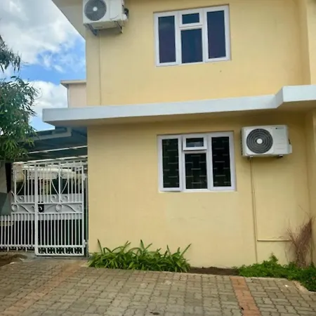 Residence Barbera Apartments Flic en Flac Exterior photo